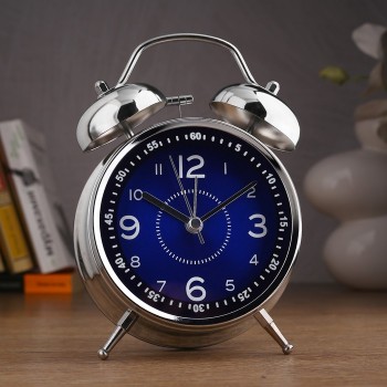 Часы-будильник "Форган" с плавным ходом (17 см)