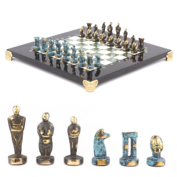 Шахматы "Идолы" из мрамора и офиокальцита с бронзовыми фигурами (28 х 28 х 2,5 см)
