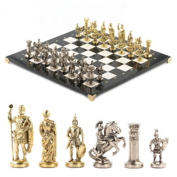 Шахматы "Римские воины" из мрамора и змеевика с металлическими фигурами (44 х 44 х 3 см)