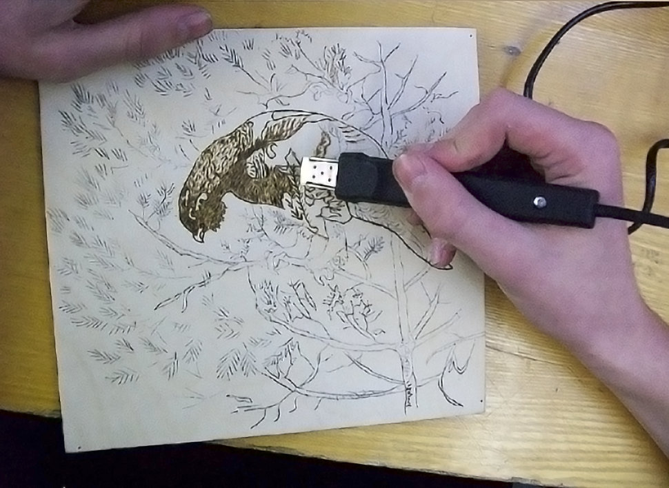 Картины выжигателем по дереву. С помощью выжигателя. С помощью выжигателя. Выжигать по дереву. Инструменты для выжигания по дереву.