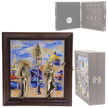 Ключница "Пара в Санкт-Петербурге" с бронзовыми фигурами и подсветкой (24 х 22,5 х 8 см)