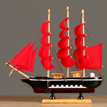 Модель корабля "Алые паруса" (32 х 31 х 7 см)