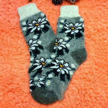 Тамбовские шерстяные носки "Ромашковое утро" (размер 36-40)
