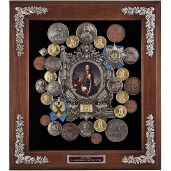 Настенная ключница "Пётр I, медали и ордена" (44 х 40 х 10 см)