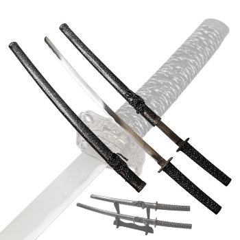 Самурайские мечи катана и вакидзаси с чёрно-серебристыми ножнами