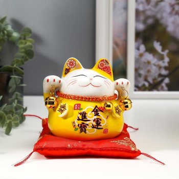 Копилка "Жёлтый кот Манэки-нэко" (11,5 х 11,5 х 9,5 см)