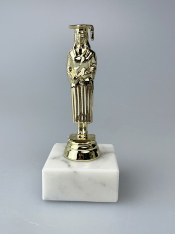 Статуэтка Учёба Ж с шильдиком для гравировки