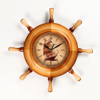 Настенные часы "На волнах" в виде штурвала (дерево, диаметр 36 см)