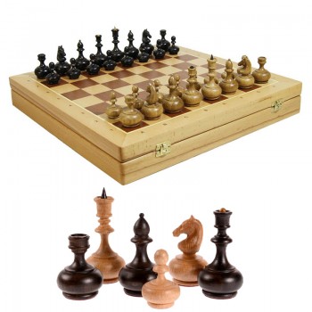 Шахматы в ларце из массива бука с фигурами из бука (43,5 х 43,5 х 6 см)