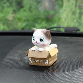 Игрушка на панель авто "Счастливый котик, качающий головой"